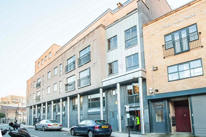 Studio To Rent In Sidworth Street, London Fields, E8