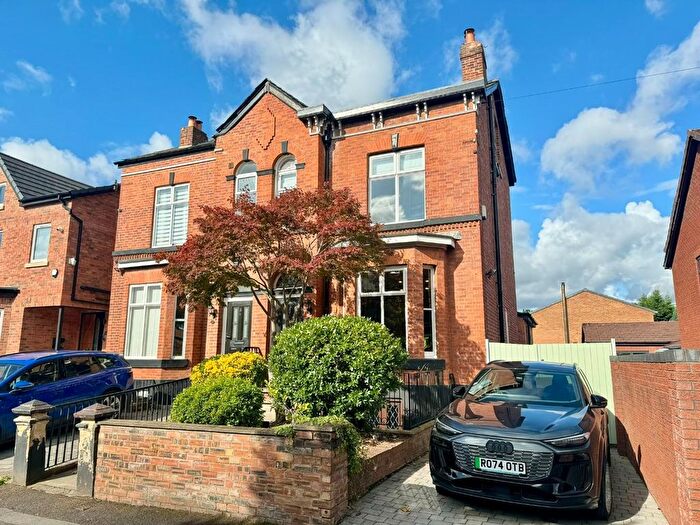 5 Bedroom Semi-Detached House For Sale In Cromwell Road, Stretford, M32