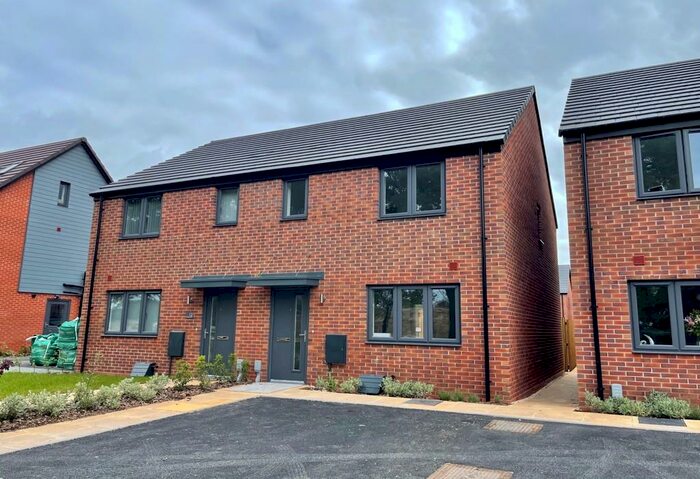 3 Bedroom Semi-Detached House To Rent In Webster Avenue, Solihull, B90