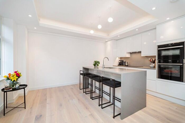 1 Bedroom Flat For Sale In Hall Road, London, NW8