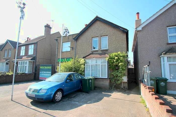 3 Bedroom Semi-Detached House To Rent In Chesterfield Road, Ashford, Surrey, TW15