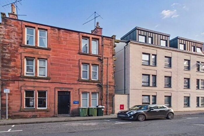 1 Bedroom Flat For Sale In , St Peter's Place, Milne Street, Perth, PH1