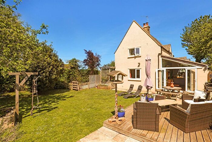4 Bedroom Detached House For Sale In Bussage, Stroud, GL6
