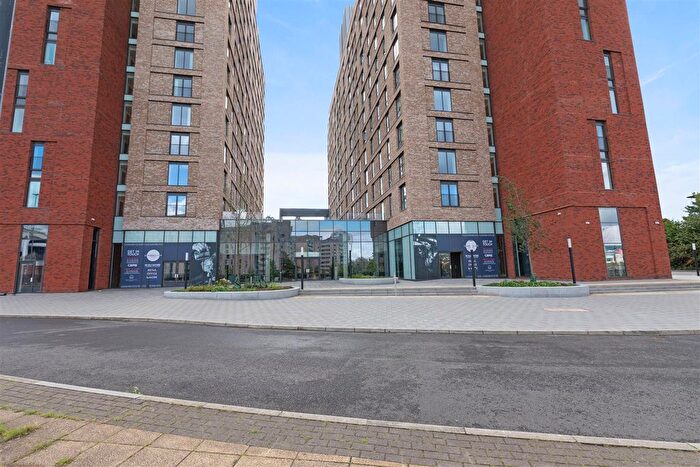 1 Bedroom Flat To Rent In Old Trafford, Wharf End, Trafford Park, M17
