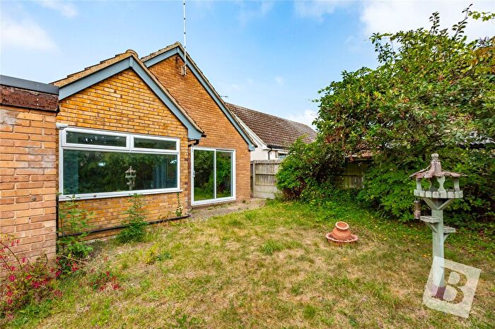 2 Bedroom Bungalow For Sale In Wilkinsons Mead, Chelmsford, Essex, CM2