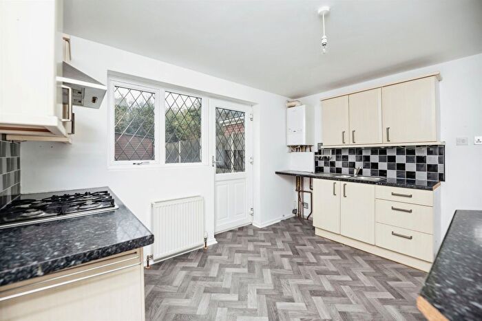 2 Bedroom Semi-Detached House For Sale In Sycamore Road, Barlby, Selby, YO8