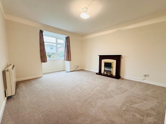 2 Bedroom Flat To Rent In Anfield Court, Anfield Close, Fair Oak, SO50