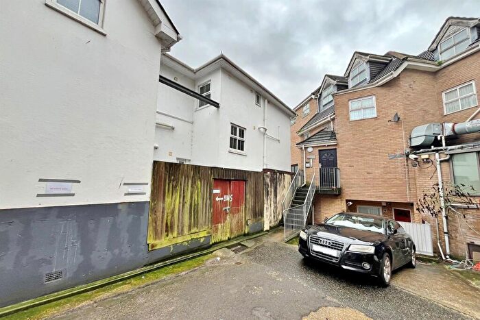 2 Bedroom Flat To Rent In Bournemouth Centre, BH1