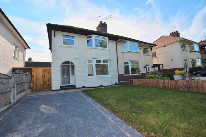 3 Bedroom Semi-Detached House To Rent In Albany Road, Rock Ferry, CH42