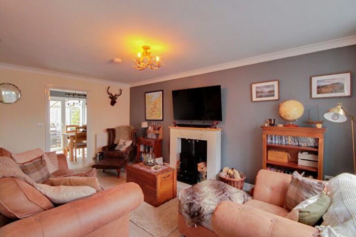 3 Bedroom Terraced House For Sale In Tanners Cross, Haywards Heath, RH16