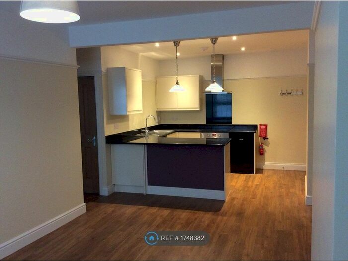 1 Bedroom Flat To Rent In Goldsworth Road, Woking, GU21