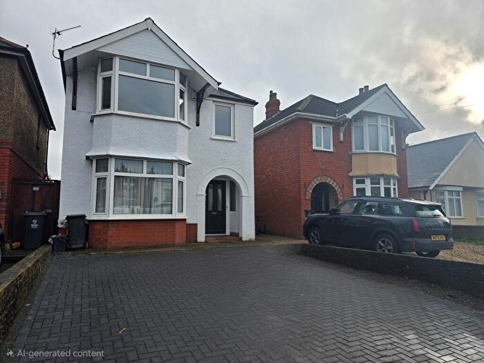 3 Bedroom Detached House To Rent In Cricklade Road, Swindon, SN2