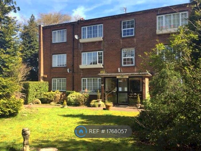 2 Bedroom Flat To Rent In Sagars Lodge, Cheadle Hulme, Cheadle, SK8