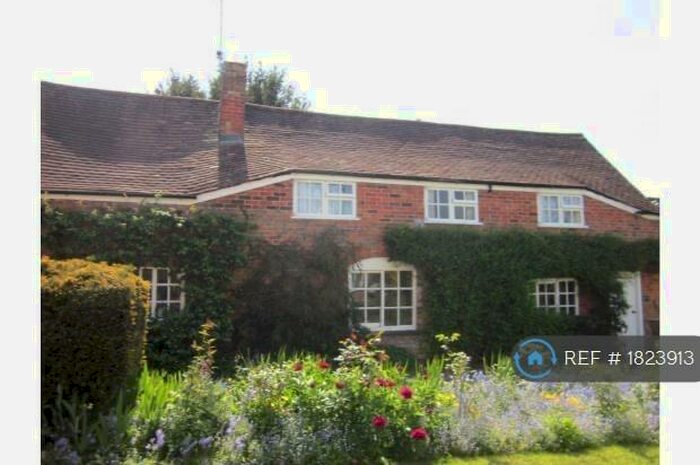 2 Bedroom Flat To Rent In Sutton Bonington, Sutton Bonington, LE12