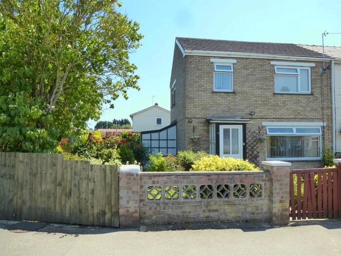 3 Bedroom Semi-Detached House To Rent In Osborne Road, Wisbech, PE13
