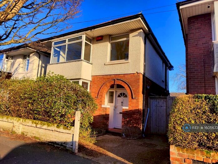 3 Bedroom Detached House To Rent In Beswick Avenue, Bournemouth, BH10