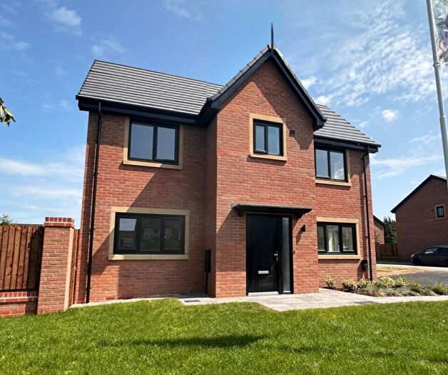 3 Bedroom Mews To Rent In Lakeway Grove, The Oaks, The Wynbury, ST5