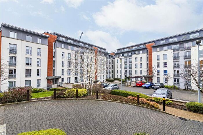 2 Bedroom Apartment To Rent In **£pppw Excluding Bills** Ropewalk Court, Nottingham, NG1
