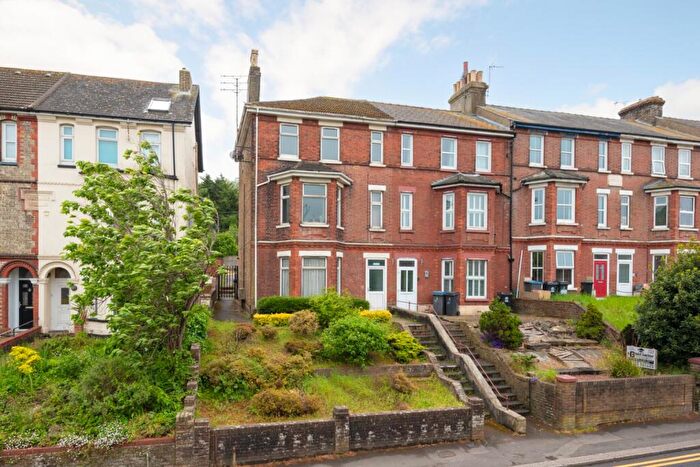 1 Bedroom Apartment To Rent In Folkestone Road, Dover, CT17
