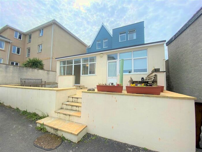 1 Bedroom Flat To Rent In Mount Wise, Newquay, TR7