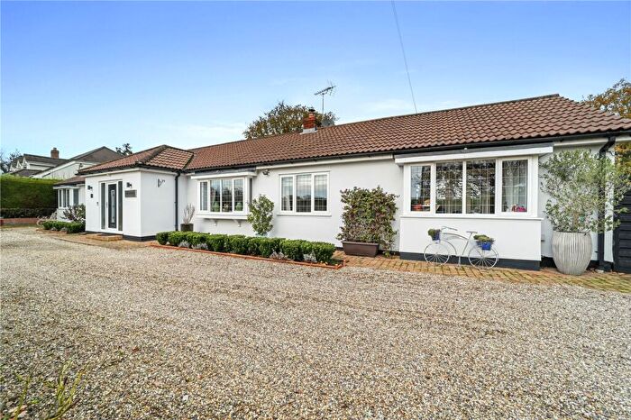 3 Bedroom Bungalow For Sale In Hunters Chase, Ardleigh, Colchester, CO7