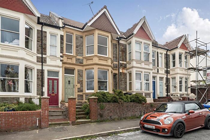 3 Bedroom Terraced House For Sale In Somerset Road, Bristol, BS4
