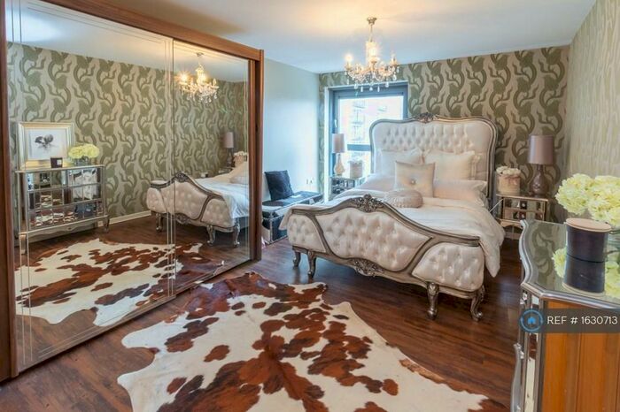 2 Bedroom Flat To Rent In Bush House, London, SE18