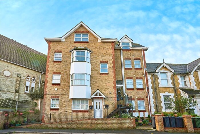 1 Bedroom Flat For Sale In Victoria Avenue, Shanklin, Isle Of Wight, PO37