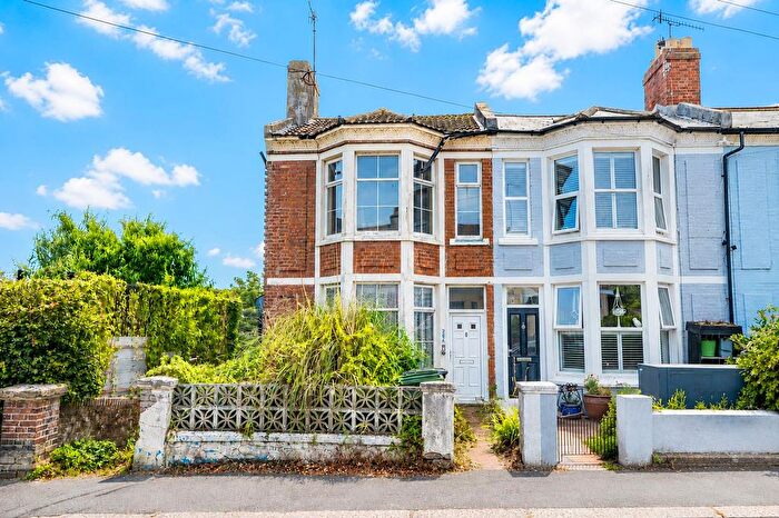 2 Bedroom End Of Terrace House For Sale In Githa Road, Hastings, TN35