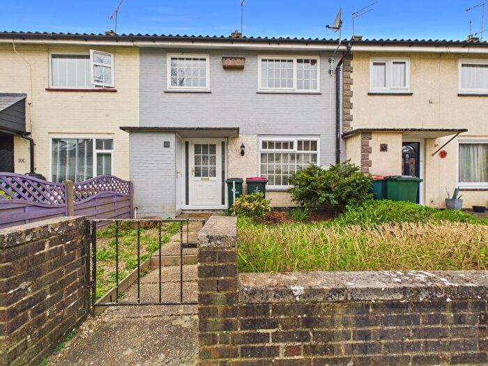 3 Bedroom Terraced House For Sale In Drake Road, Tilgate, RH10