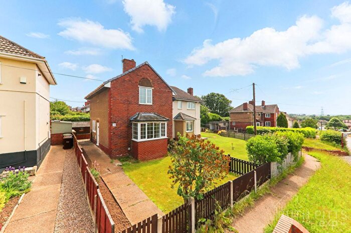 2 Bedroom Semi-Detached House For Sale In Field Lane, Upton, WF9
