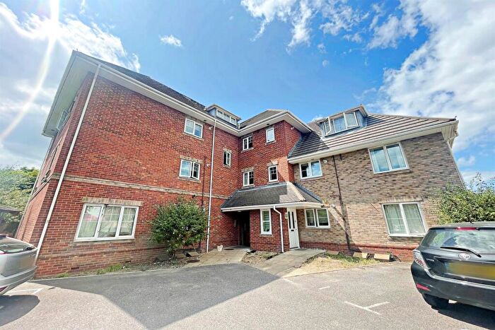 2 Bedroom Flat To Rent In Bournemouth Centre, BH7