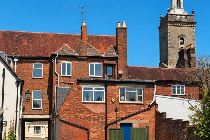1 Bedroom Apartment For Sale In Market Place, Blandford Forum, DT11
