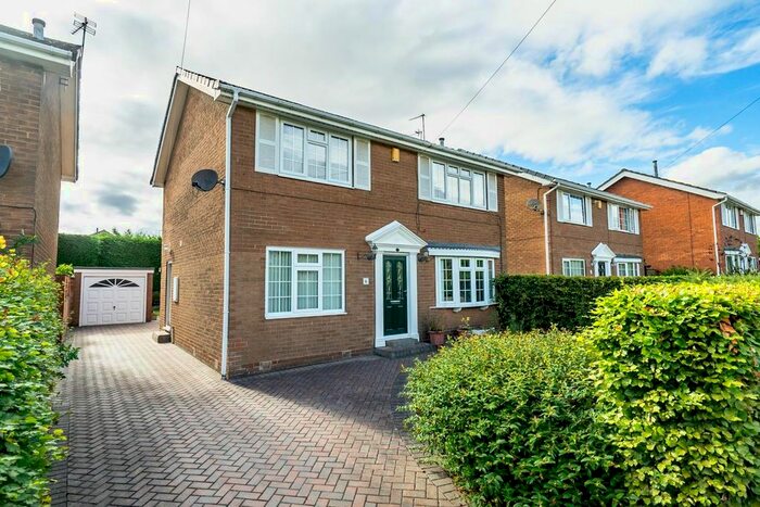 4 Bedroom Detached House For Sale In Rigg Lane, Ackworth, Pontefract, WF7