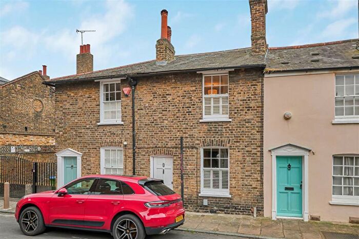 2 Bedroom Terraced House To Rent In Peyton Place, Greenwich, SE10