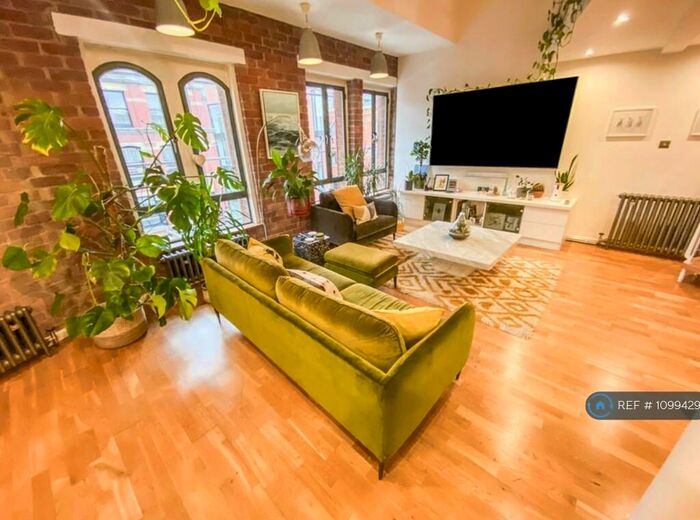 2 Bedroom Flat To Rent In Turner Street, Manchester, M4
