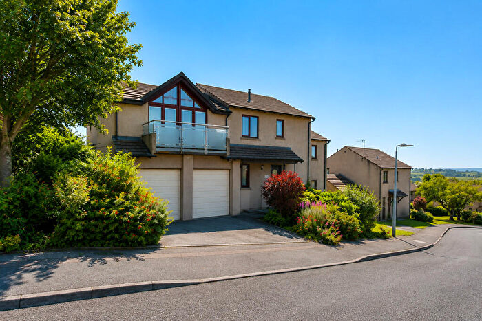 4 Bedroom Detached House For Sale In Collin Hill, Kendal, Cumbria, LA9