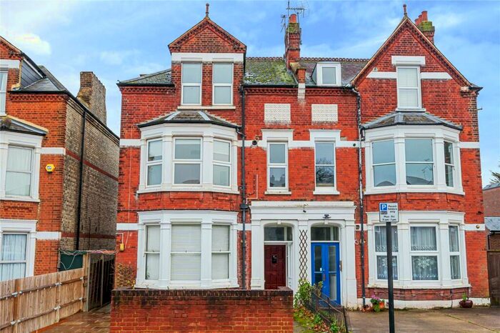 1 Bedroom Flat To Rent In Clarence Road, London, N22