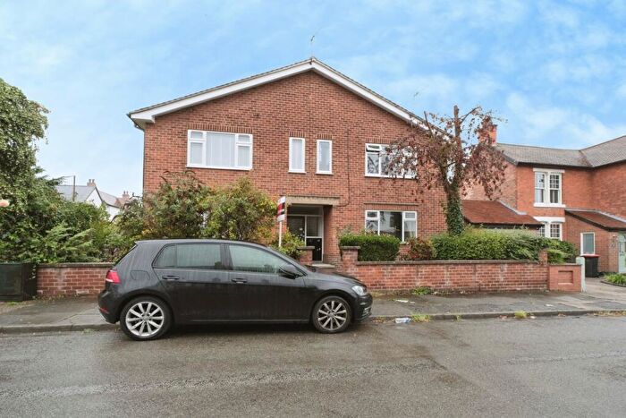 2 Bedroom Flat For Sale In Enfield Street, Beeston, Nottingham, Nottinghamshire, NG9