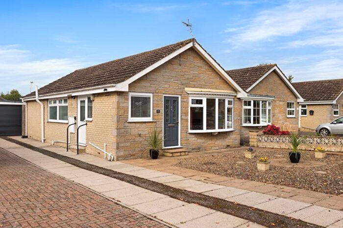 2 Bedroom Detached Bungalow For Sale In Millfield Close, Pickering, YO18