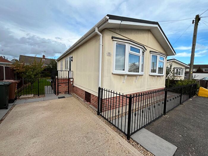2 Bedroom Mobile/park Home To Rent In Lea Park Home Estate, Boston, PE21