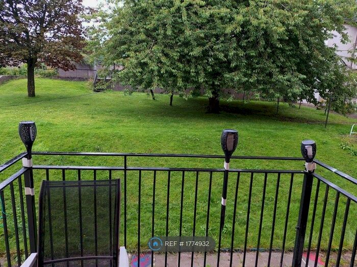 2 Bedroom Flat To Rent In Marquis Road, Aberdeen, AB24