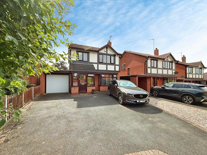 4 Bedroom Detached House For Sale In Ibis Close, Kidderminster, DY10
