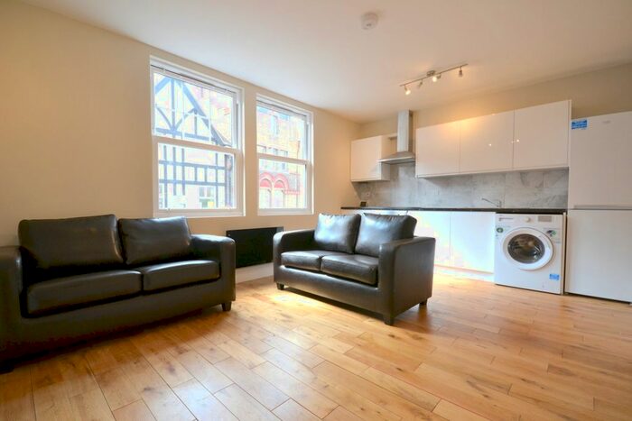 1 Bedroom Flat To Rent In Sutton High Street, Sutton, SM1