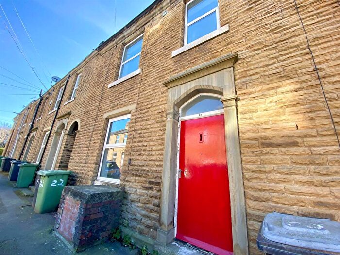 2 Bedroom Terraced House For Sale In Trevelyan Street, Moldgreen, Huddersfield, HD5