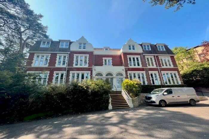 2 Bedroom Maisonette To Rent In Knyveton Road, Bournemouth, BH1