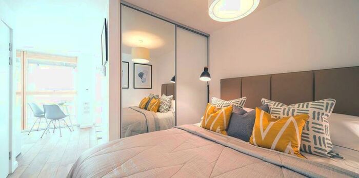 1 Bedroom Apartment To Rent In Berkshire House, Maidenhead, SL6