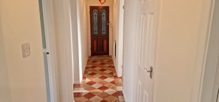 2 Bedroom Flat To Rent In Highfield Link, Romford, Essex, RM5