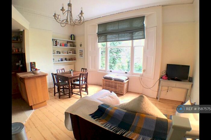 1 Bedroom Flat To Rent In Peckham Rye, London, SE22