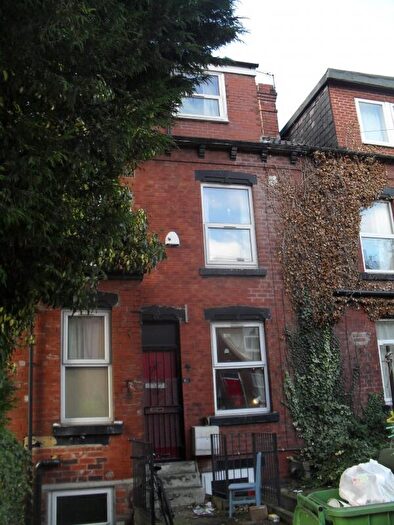4 Bedroom Property To Rent In Royal Park Avenue, Hyde Park, Leeds, LS6